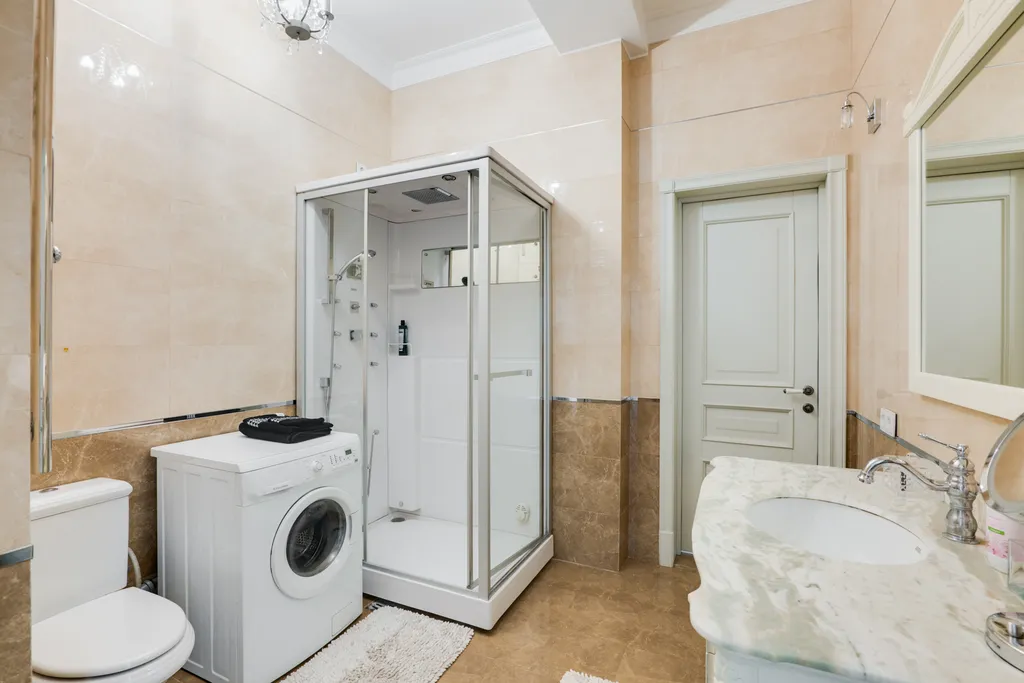 Квартира Великолепная светлая и просторная квартира в историческом доме — Москва