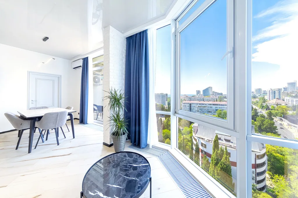 Апартаменты в центре с видом на море