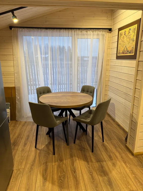 Коттедж Домик на поляне — Светлое