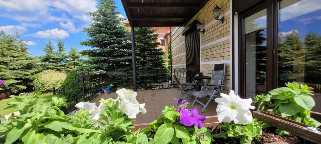 Вилла Морская - уютный дом с бассейном на берегу Балтийского моря