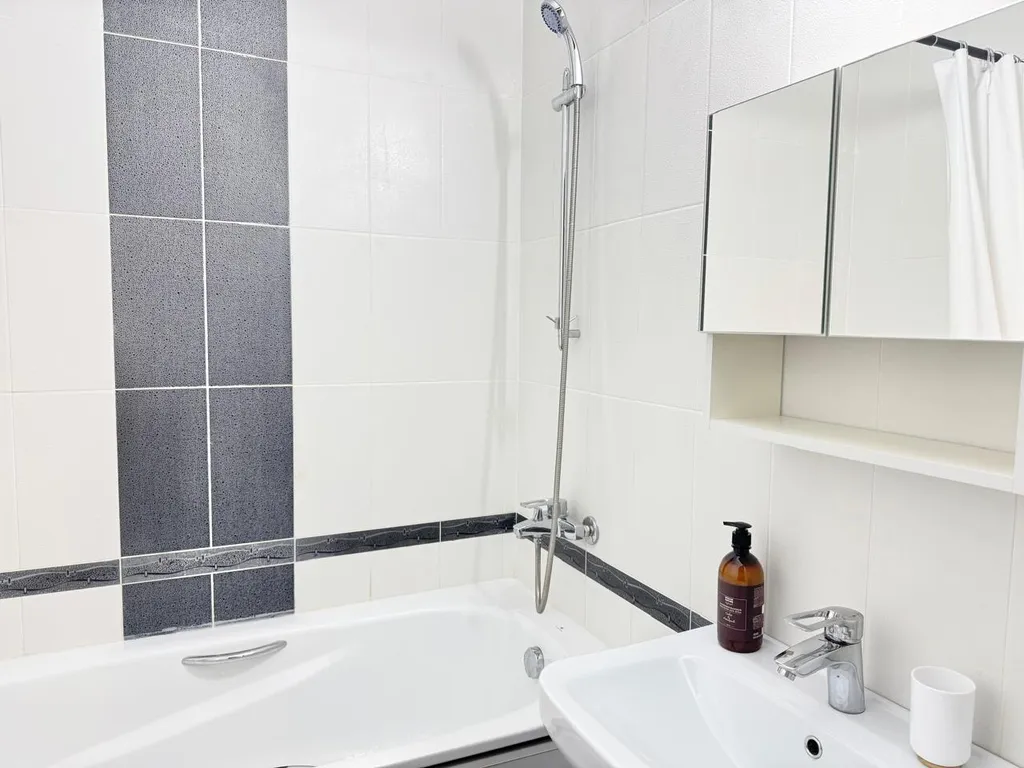 Просторная квартира с балконом