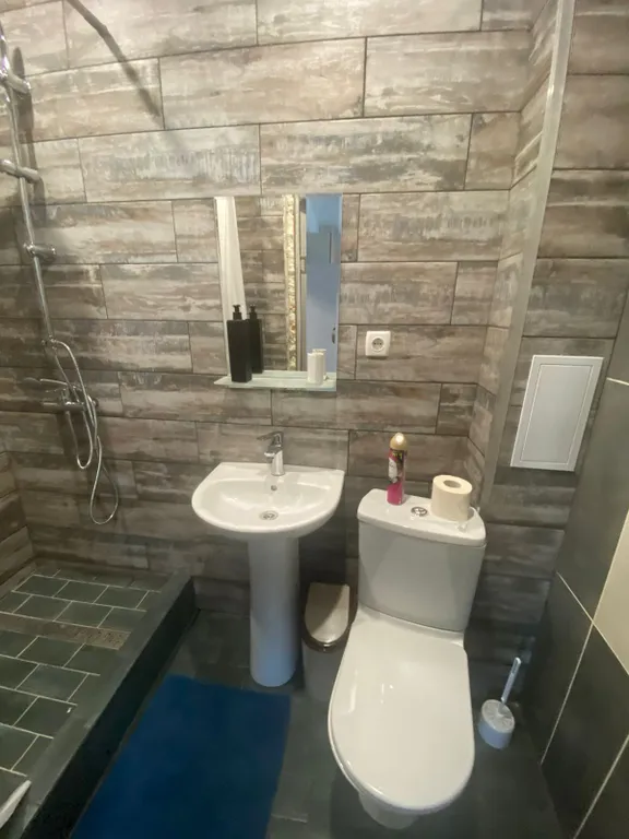 2-х комнатная квартира на Театральной площади