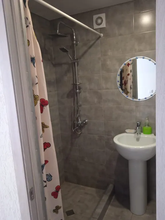 Уютная квартира в 10 минутах пешком от центра