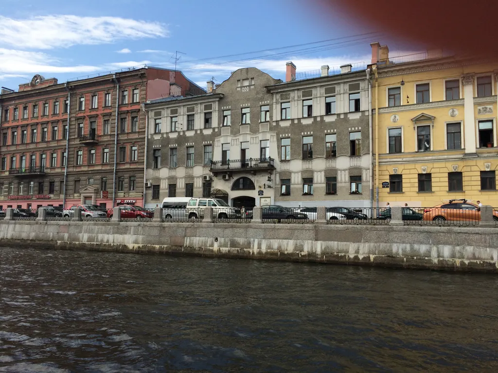 Квартира в тихом дворике в центре города