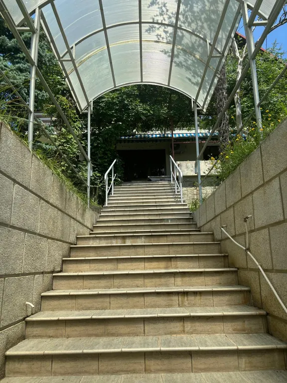 Хороший уютный дом с видом на море