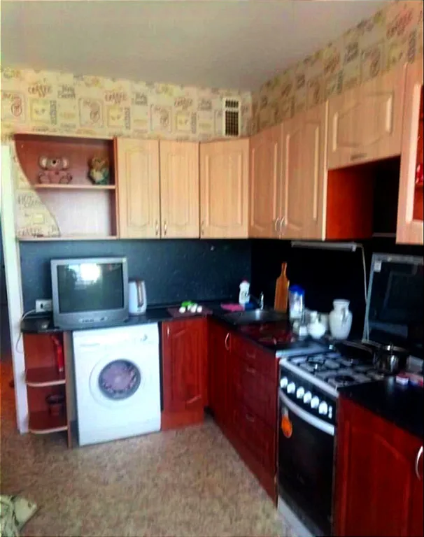 1-комнатная квартира рядом с рынком Кочетовский — аренда посуточно в Великий Новгород