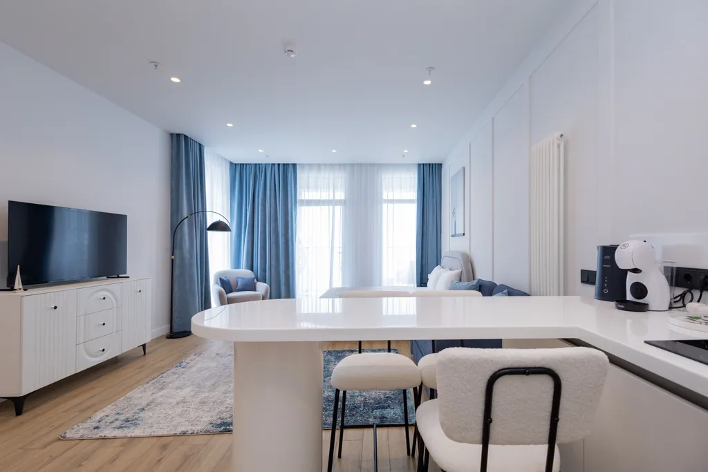 Небесная дымка с панорамным видом на море