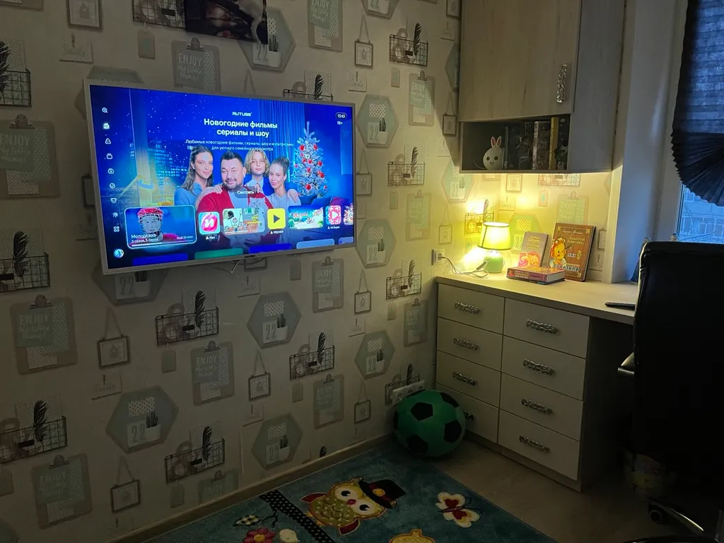 Большая тёплая уютная квартира с тремя отдельными комнатами и лоджией