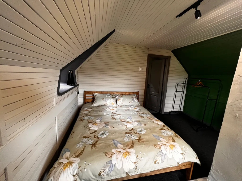 Двухэтажный домик с видом на залив