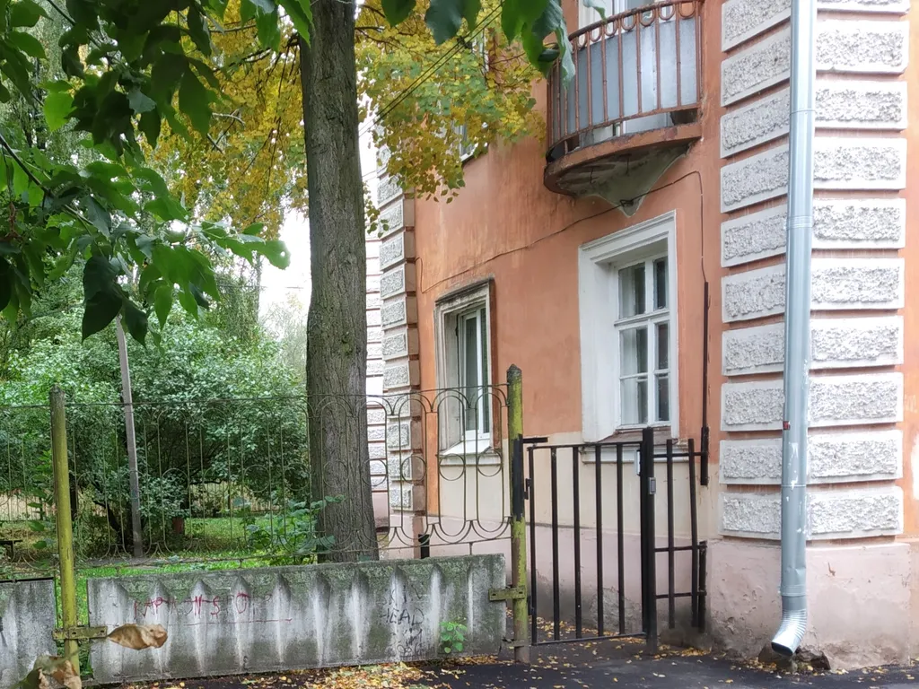 Квартира Квартира в центре с отдельным входом и своей парковкой под окном — Ярославль