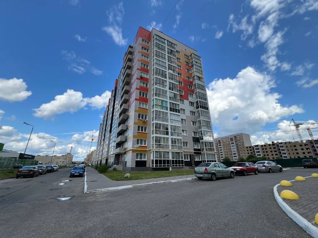 Эксклюзивная квартира с огромным турецким диваном