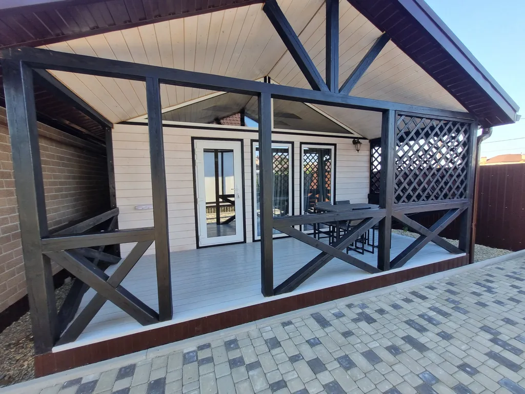 Коттедж Уютный дом на первой линии Азовского моря — Кучугуры