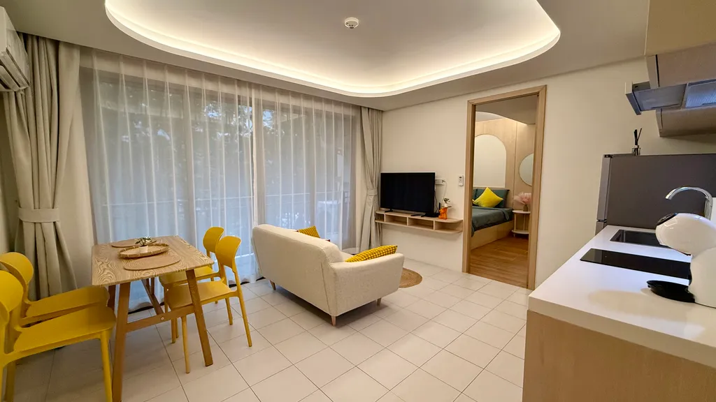 Новая квартира с двумя спальнями и бассейном у моря, пляж Камала