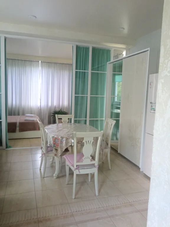 Двухкомнатная квартира с отдельной спальней 2.1