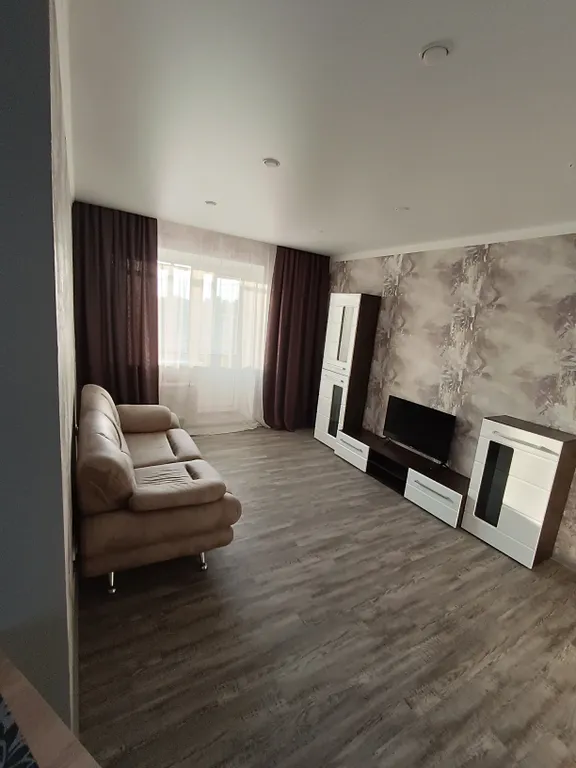 2-комнатная Квартира — аренда посуточно в Абакан