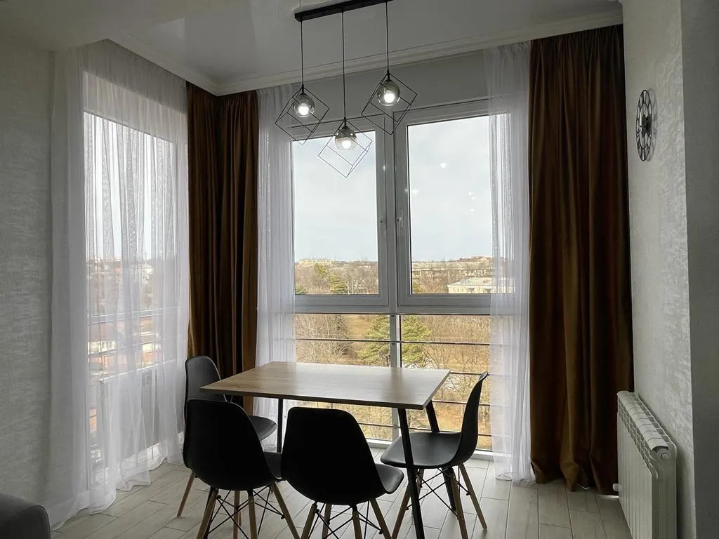 Видовая квартира с панорамой в центре