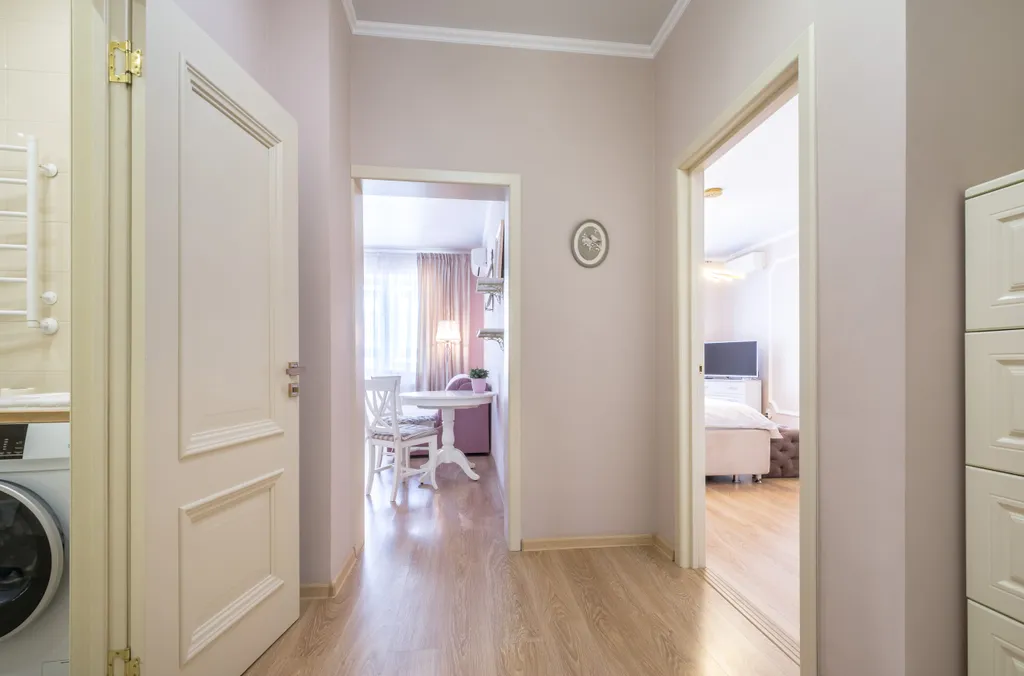 1-к квартира с большой кроватью, панорамный балкон, окна на рассвет