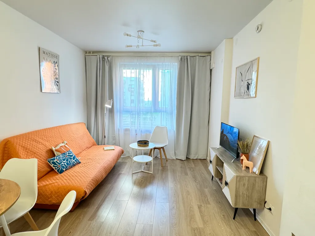 Интеллигентная квартира рядом с Цыба