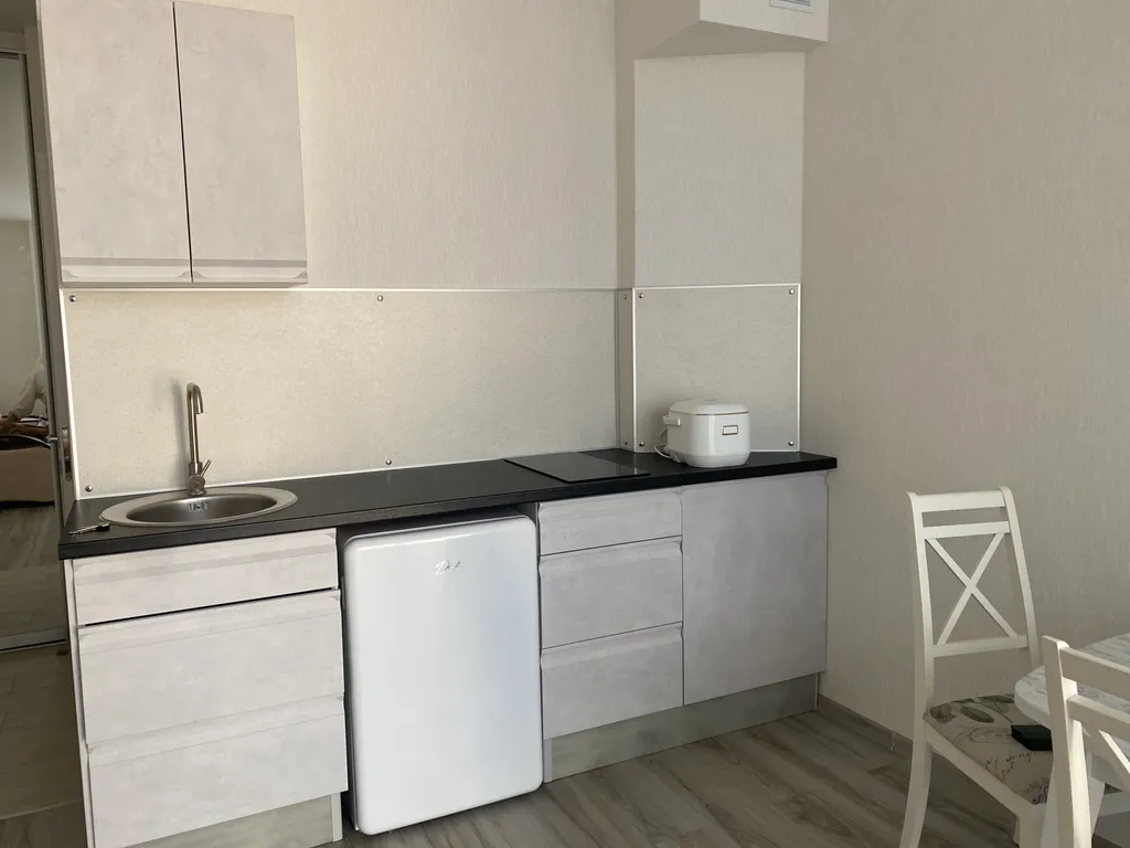 Стильные апартаменты с видом на море в историческом центре курорта