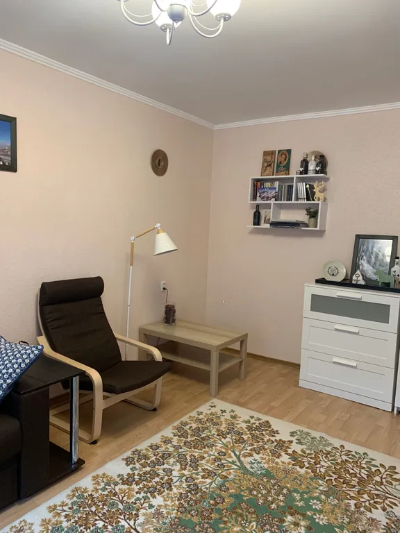 Солнечная квартирка с видом на горы