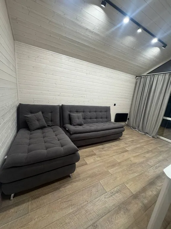 Двухкомнатный дом с видом на горы и реку