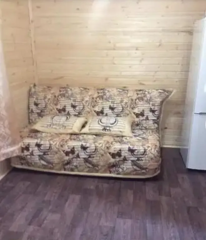 Уютный коттедж в лесу на берегу реки