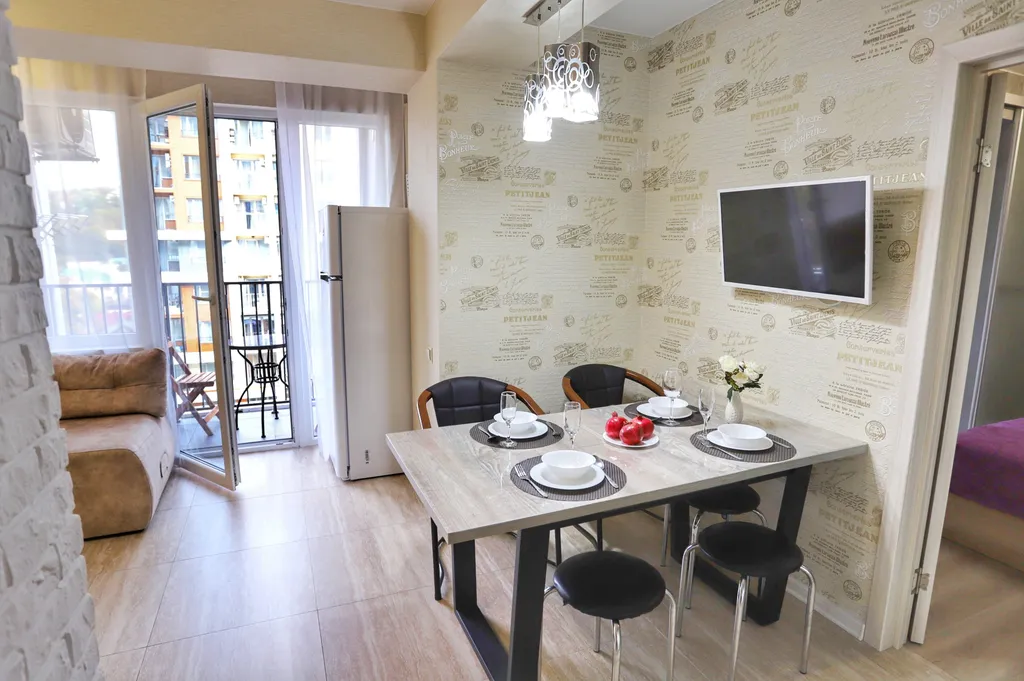 Орхидея – евродвушка у моря с открытым бассейном на территории