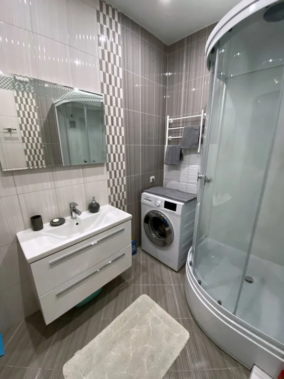 Квартира Квартира с картинами-вышивками рядом с морем и парком — Зеленоградск