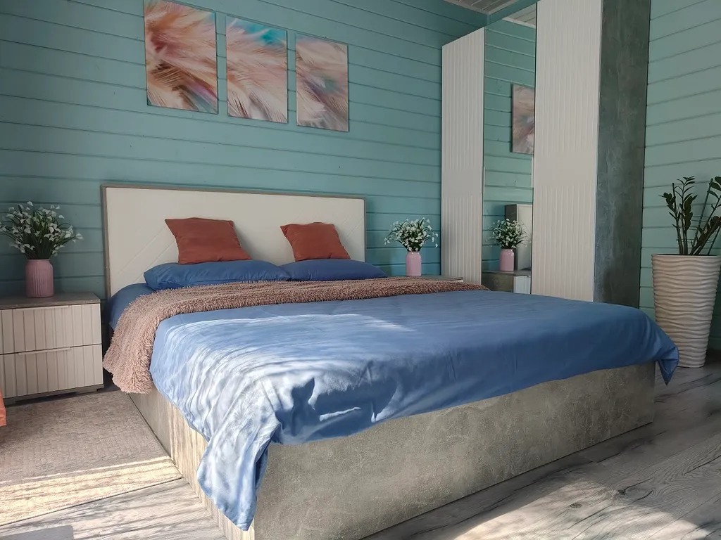 Семейный дом с баней в березовой роще