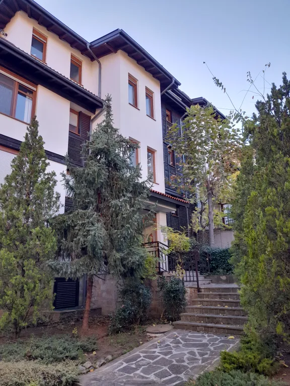 Трехкомнатный люкс в соснах у моря в Санта Марина