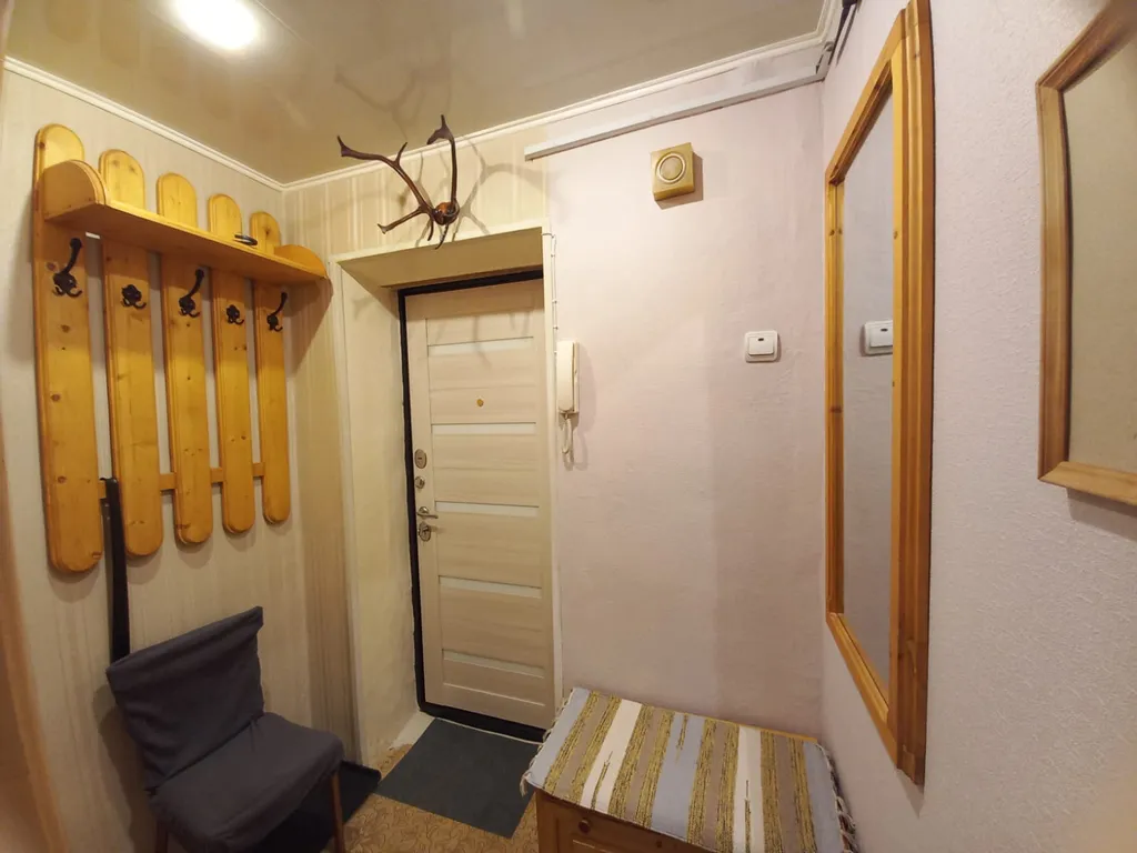 Квартира в доме у сквера