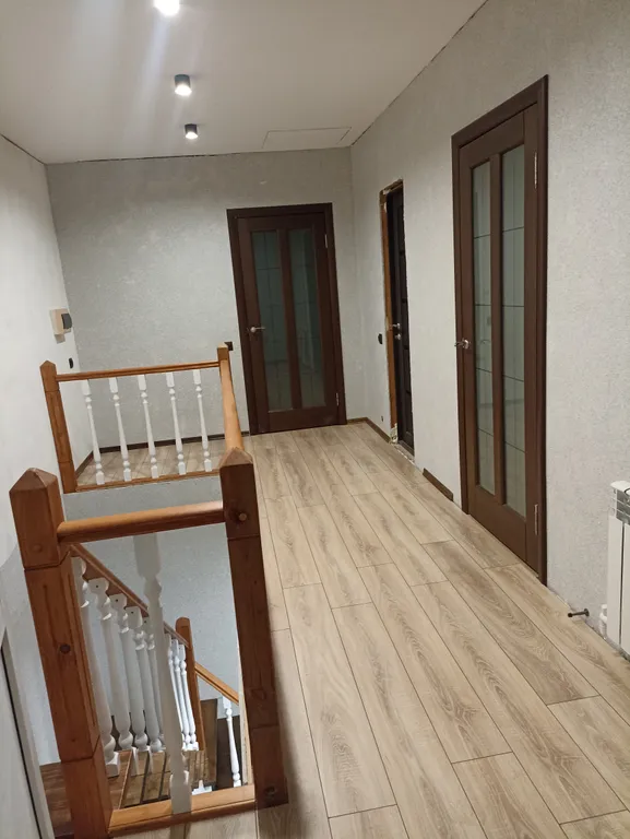 Дом из бруса в тихом красивом месте в пяти километрах от горы Соболиной