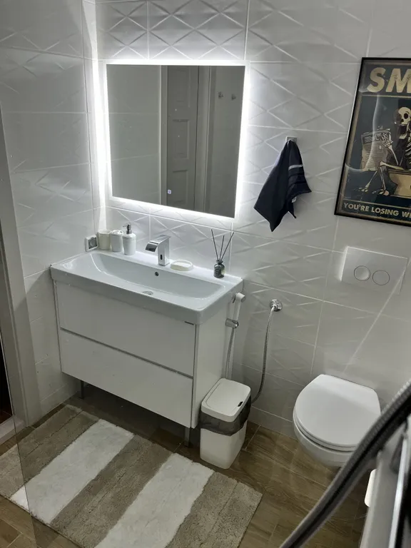 Квартира с дизайнерским ремонтом на набережной Онежского озера