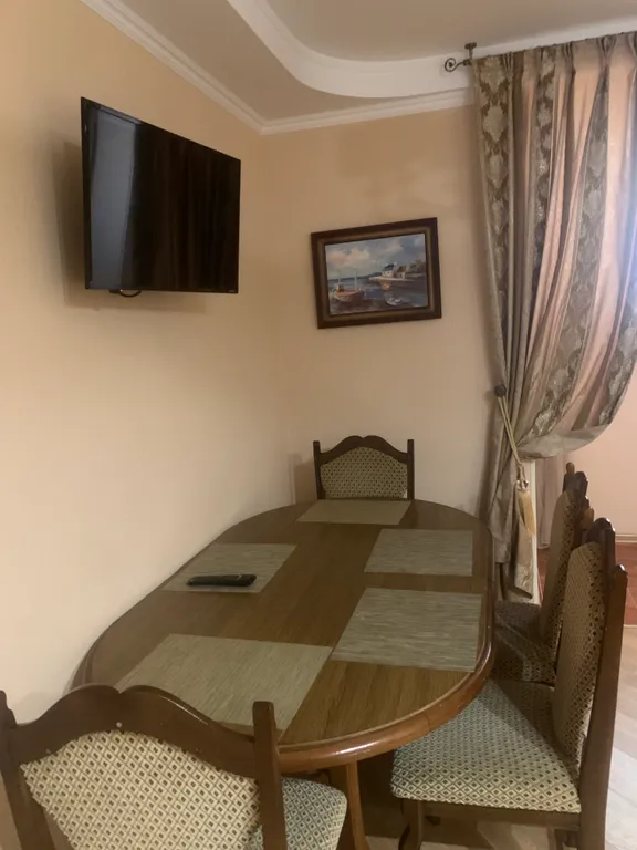 Уютная двухкомнатная квартира со своим закрытым двориком