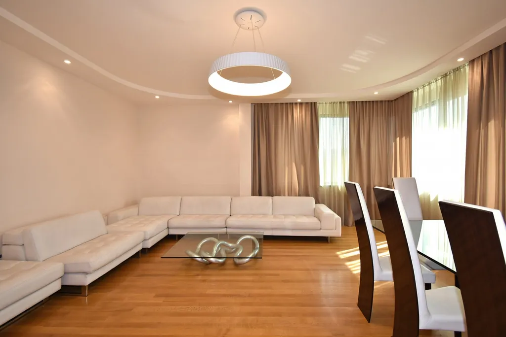 Красивая трёхкомнатная квартира в центре города