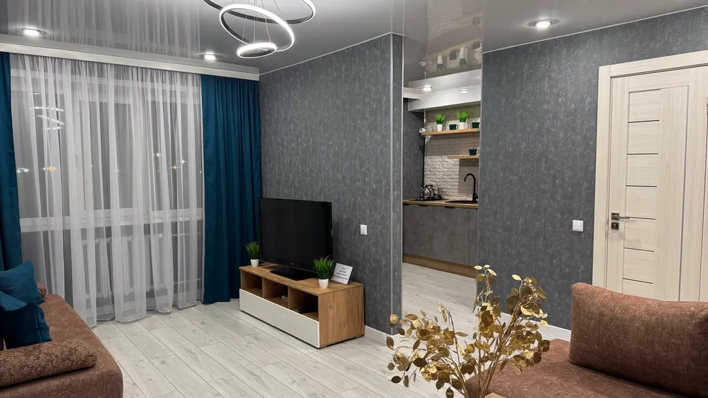 Квартира в центре на берегу озера