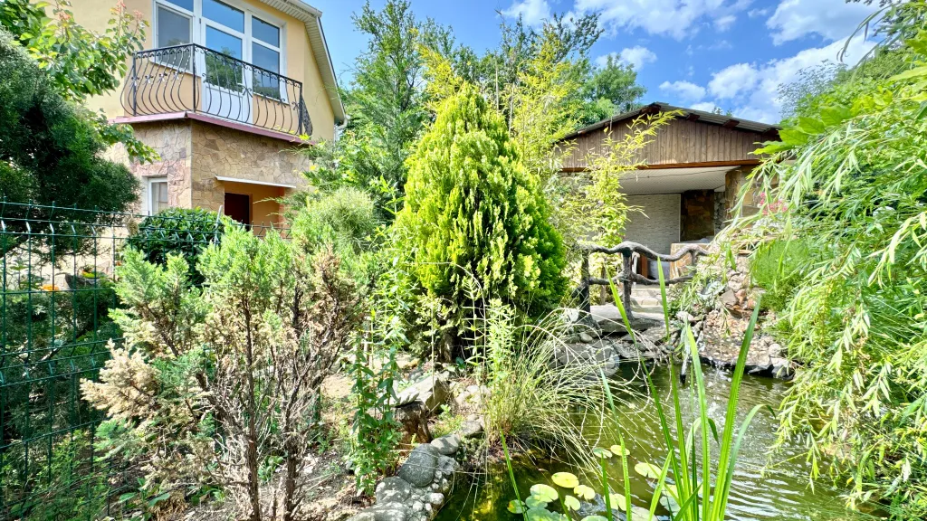 Домик с садом в Кореизе возле ялты