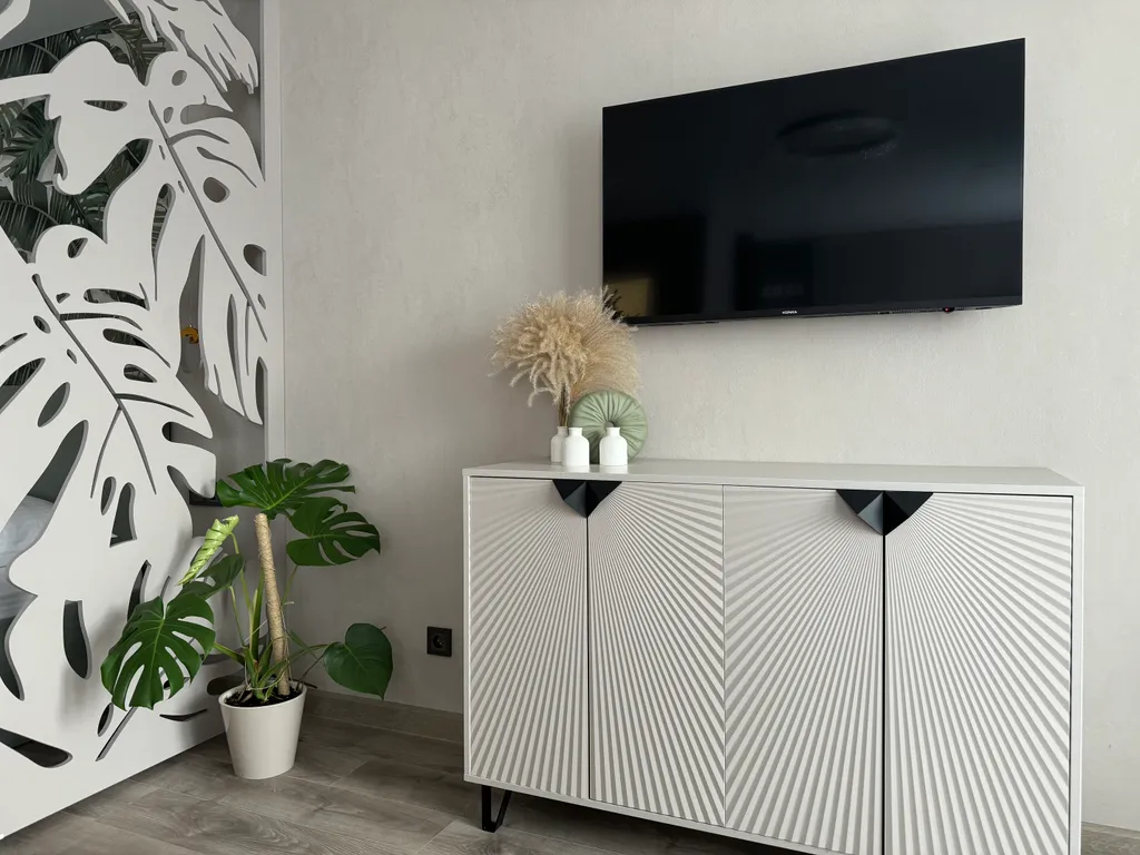 Новая квартира с дизайнерским ремонтом на берегу реки в жк белые росы