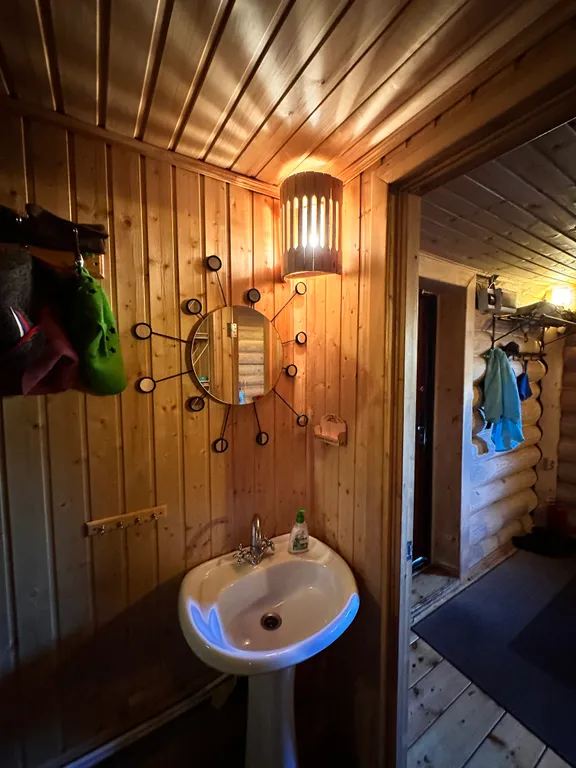 Загородный дом с баней и беседкой