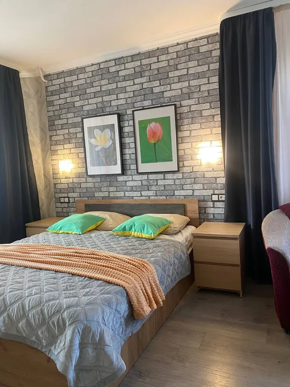 2-комнатная квартира недалеко от центра города и с баконом — аренда посуточно в Мурманск