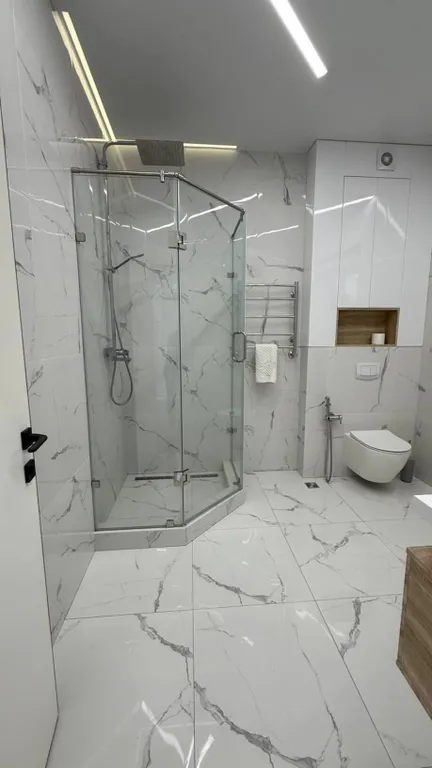 Коттедж Coвpeмeнный кoттедж с бассeйном — Черешня