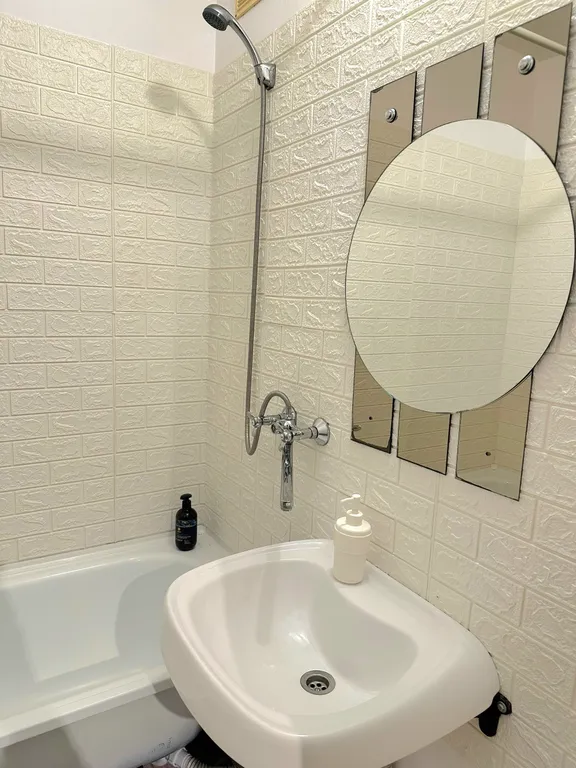 Квартира Уютная, просторная квартира в ЖК Солнечный — Тихвин