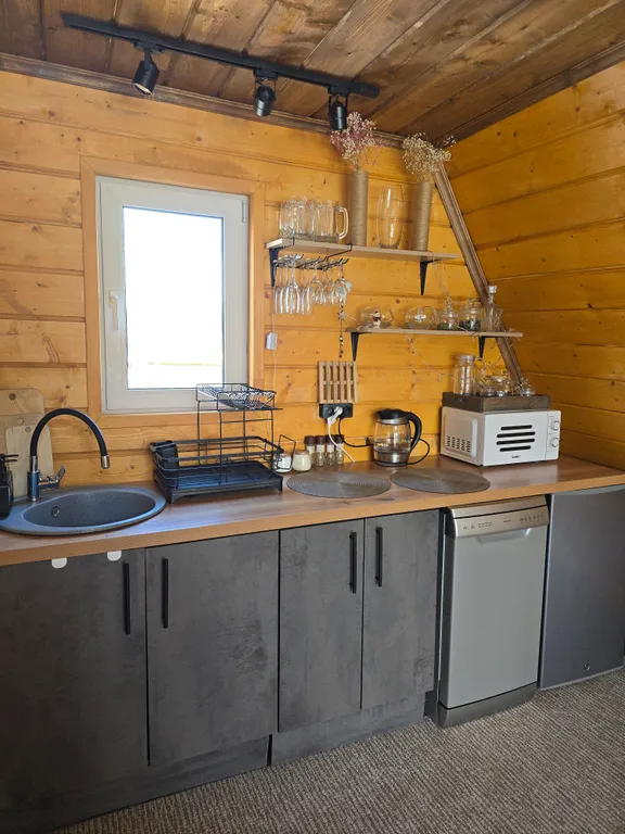 Треугольный дом шале