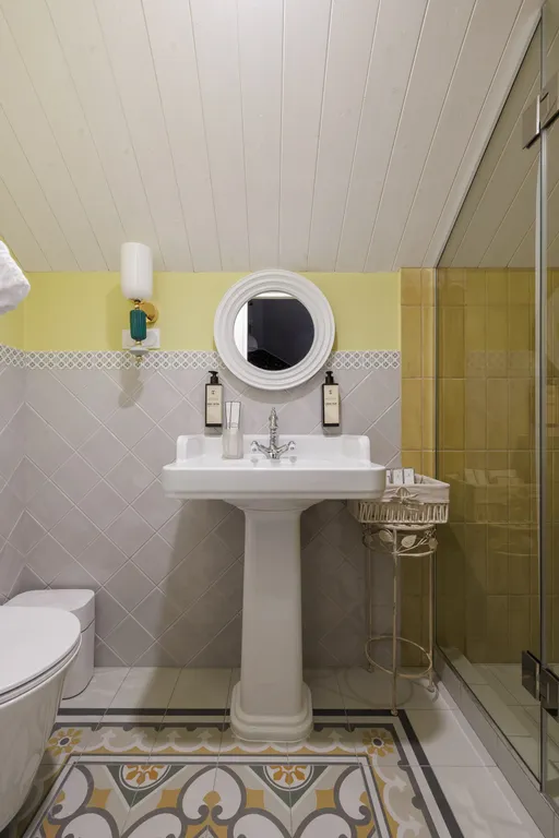 Стандарт мансардный  dbl   «Щелкунчик»