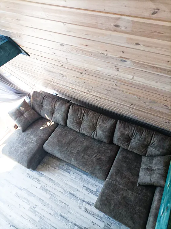 Дом с баней и банным чаном у реки