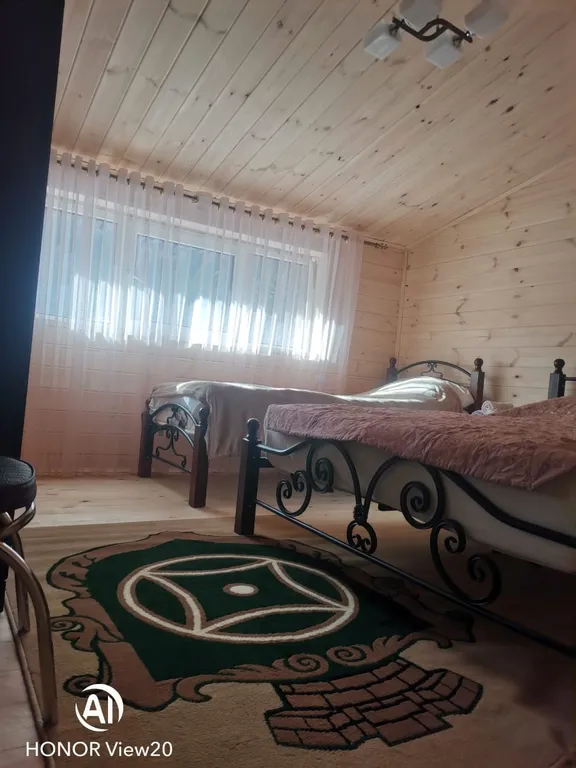 Уютный 3-х этажный коттедж в центре Домбая