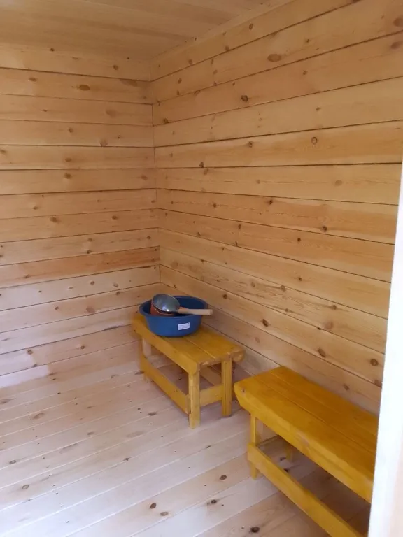 Уютный дом в лесу