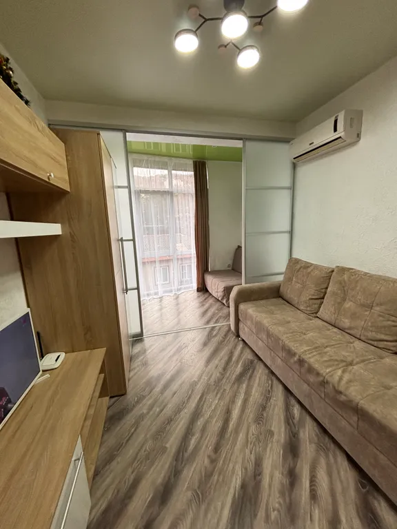 Чистая уютная студия в центре Хосты