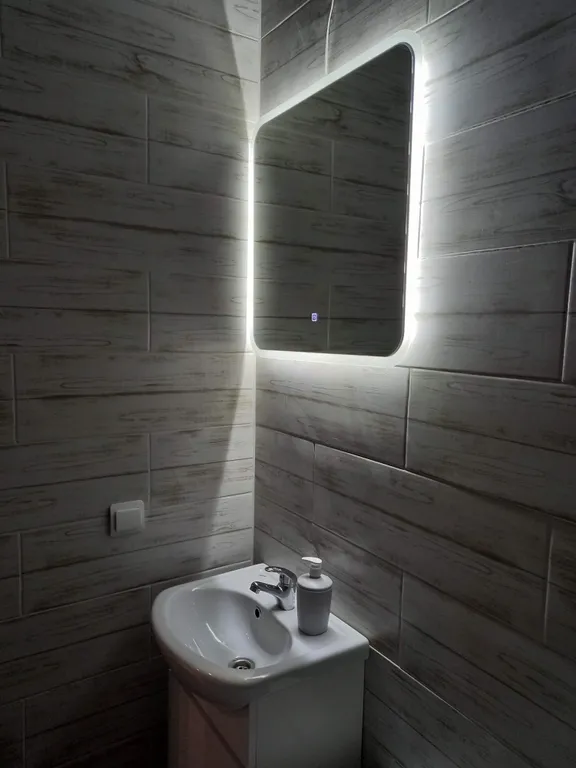 Современная студия с евроремонтом рядом с центром