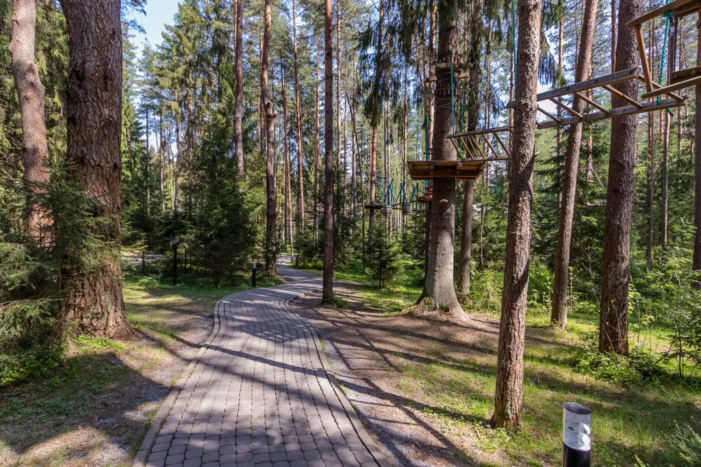 Охтаинн 26-1 с видом на школу